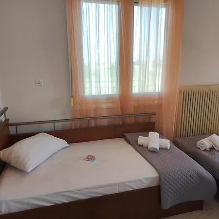 Elena's 3br Maisonette With Garden & Pool Semesterbostad Nea Plagia