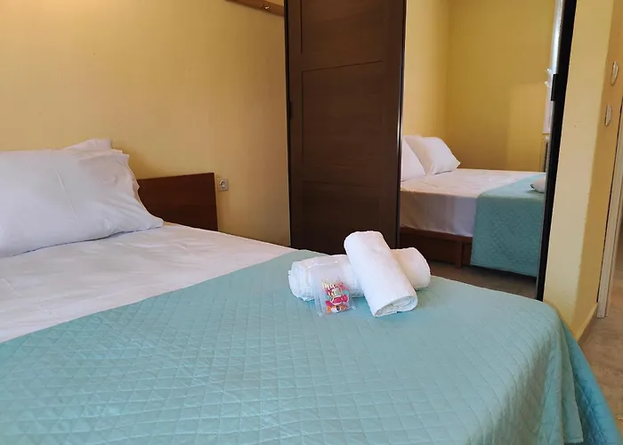 Elena's 3br Maisonette With Garden & Pool