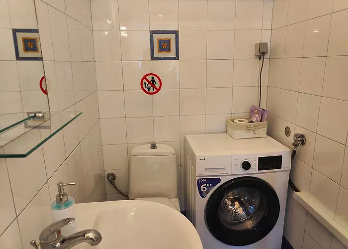 Elena's 3br Maisonette With Garden & Pool Case de vacanță Nea Plagia