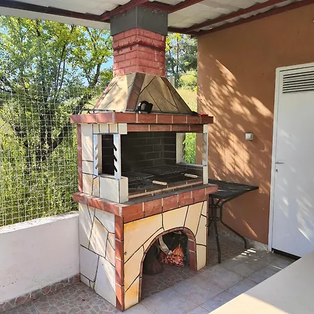 Elena's 3br Maisonette With Garden & Pool * Nea Plagia