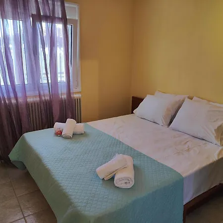 Ferienhaus Elena's 3br Maisonette With Garden & Pool *