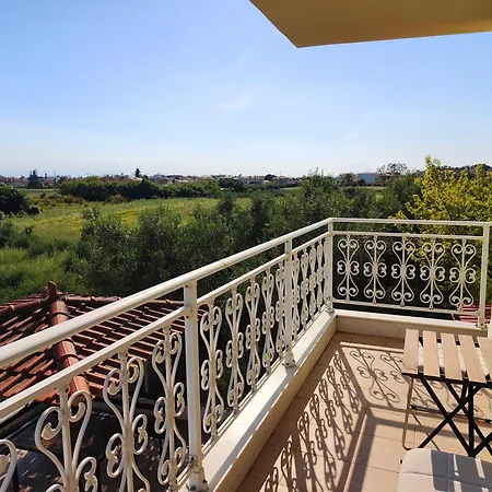 Elena's 3br Maisonette With Garden & Pool Ferienhaus Nea Plagia