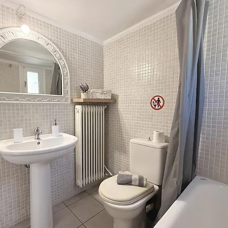 度假居 Elena's 3br Maisonette With Garden & Pool 尼亚普拉加