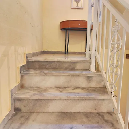 Elena's 3br Maisonette With Garden & Pool Nea Plagia