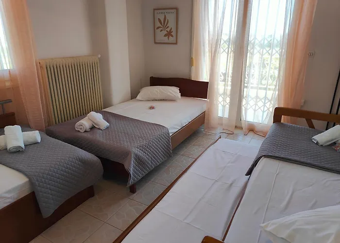 Elena's 3br Maisonette With Garden & Pool 尼亚普拉加
