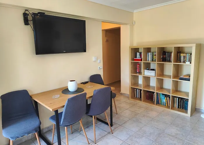 度假居 Elena's 3br Maisonette With Garden & Pool 尼亚普拉加