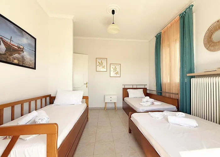 Elena's 3br Maisonette With Garden & Pool 度假居 *