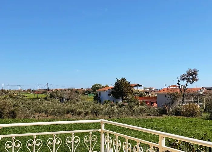 Elena's 3br Maisonette With Garden & Pool * 尼亚普拉加