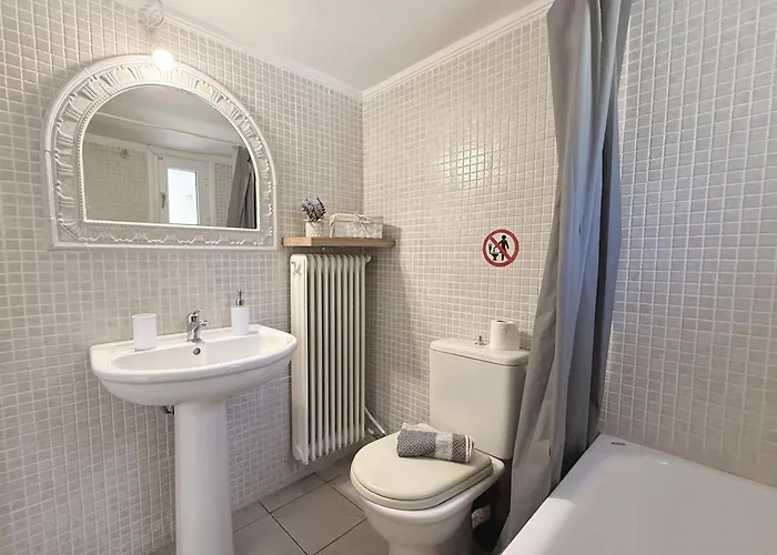 度假居 Elena's 3br Maisonette With Garden & Pool 尼亚普拉加