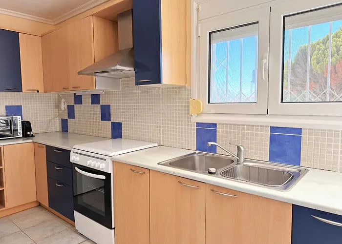 Elena's 3br Maisonette With Garden & Pool 度假居 尼亚普拉加